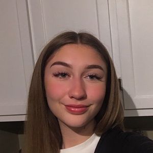 Meet your Posher, Pascale